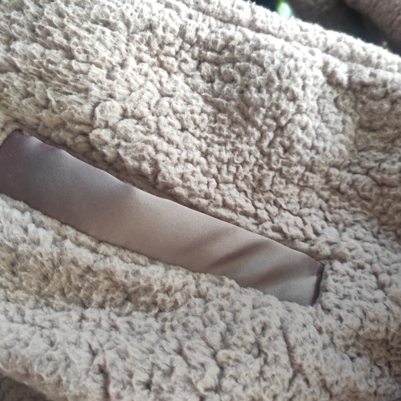 SHERPA HALF-ZIP Pullover - Picture 11 of 13